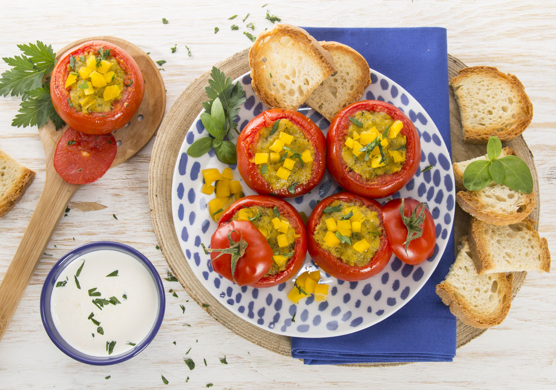 Tomatoes Stuffed with Bell Peppers Cream and Crunchy Bread - Trevalli Cooperlat